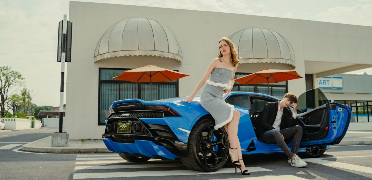 บริการเช่ารถหรูแบรนด์ดังทุกประเภท ราคาย่อมเยา | Luxe Car Rent