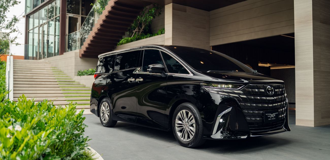บริการเช่ารถหรูแบรนด์ดังทุกประเภท ราคาย่อมเยา | Luxe Car Rent