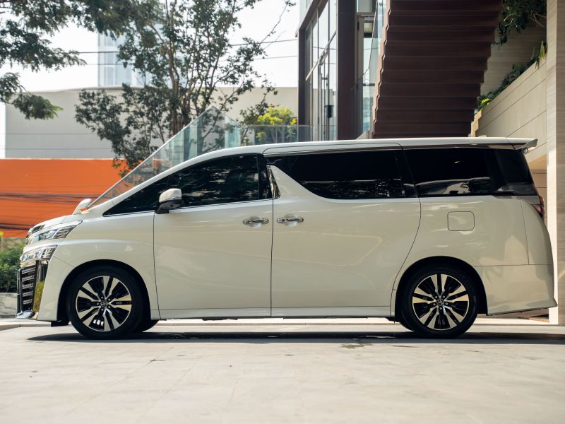 ALPHARD Vellfire ZG White ปัจจุบัน