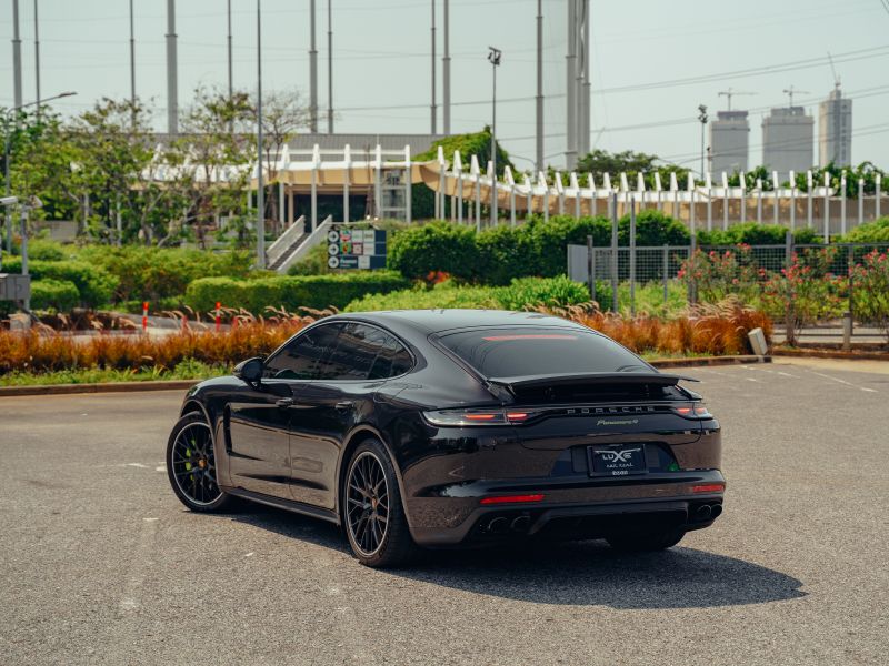 Porsche PORSCHE Panamera 4 Platinum Edition Executive