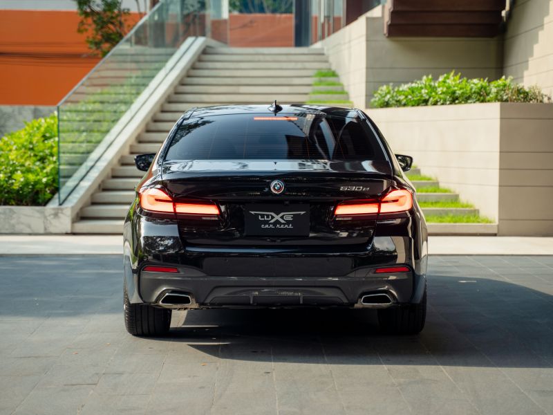 BMW BMW Series 530 E M Sport  -