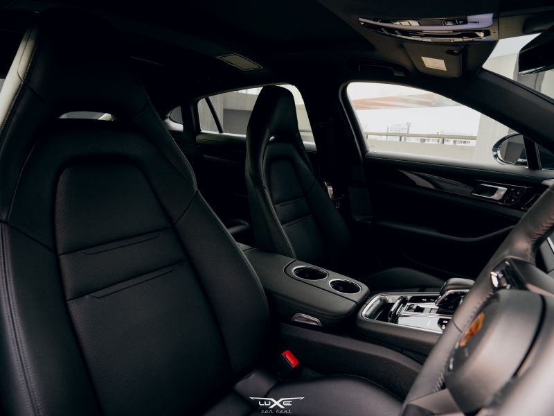 Porsche PORSCHE Panamera 4 Platinum Edition Executive