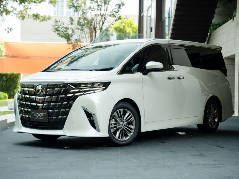 ALPHARD TOYOTA Alphard Z40 Year 2025