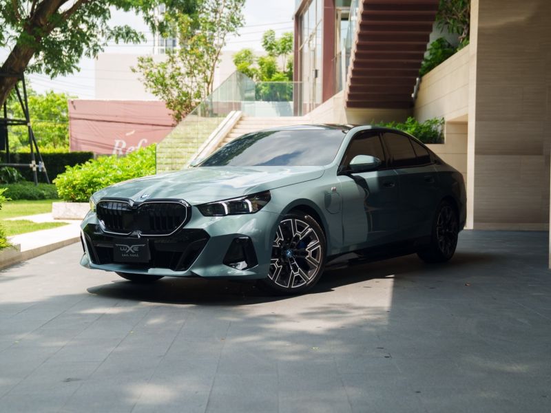 BMW BMW SERIES 5 530 E Sport Pro ( G60 )