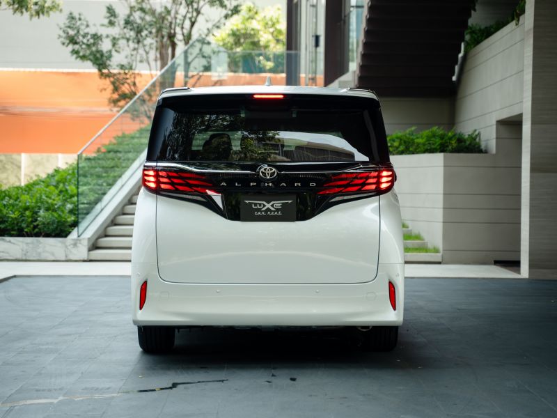 ALPHARD TOYOTA Alphard Z40 Year 2025 -