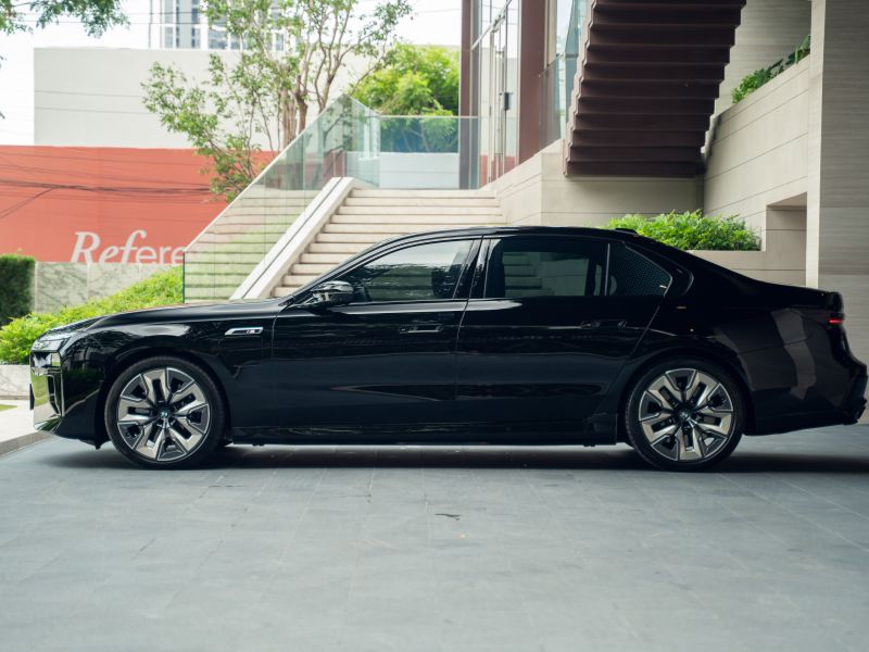 BMW BMW Series 7 M760e Plug in Hybrid -
