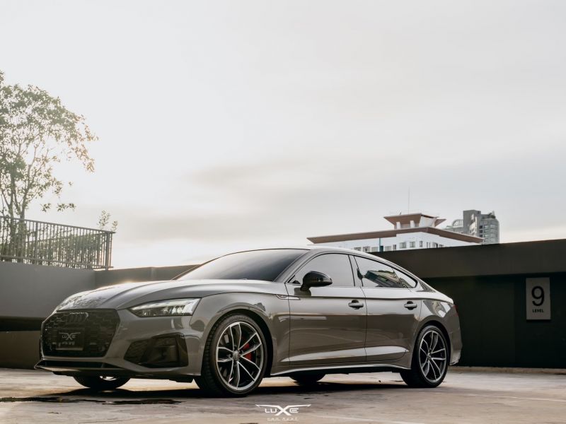 Audi A5 Sport Black Q 45