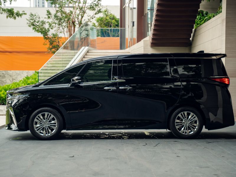 ALPHARD TOYOTA Alphard Z40  ปัจจุบัน