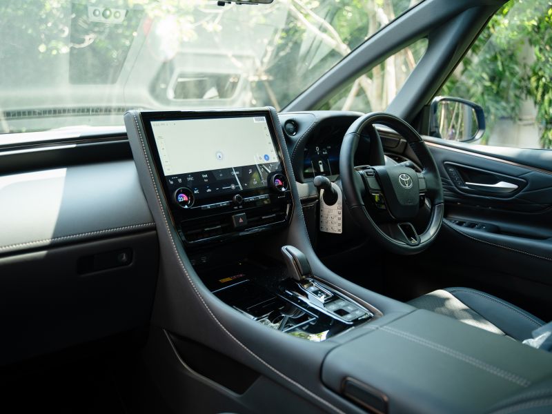 ALPHARD TOYOTA Vellfire 2.5 HEV -